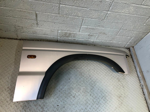 Discovery 2 Front Wing Off Side Blenheim Silver Land Rover 1998 to 2002 R28105