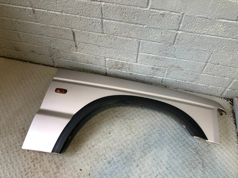 Discovery 2 Front Wing Off Side Blenheim Silver Land Rover 1998 to 2002 R28105
