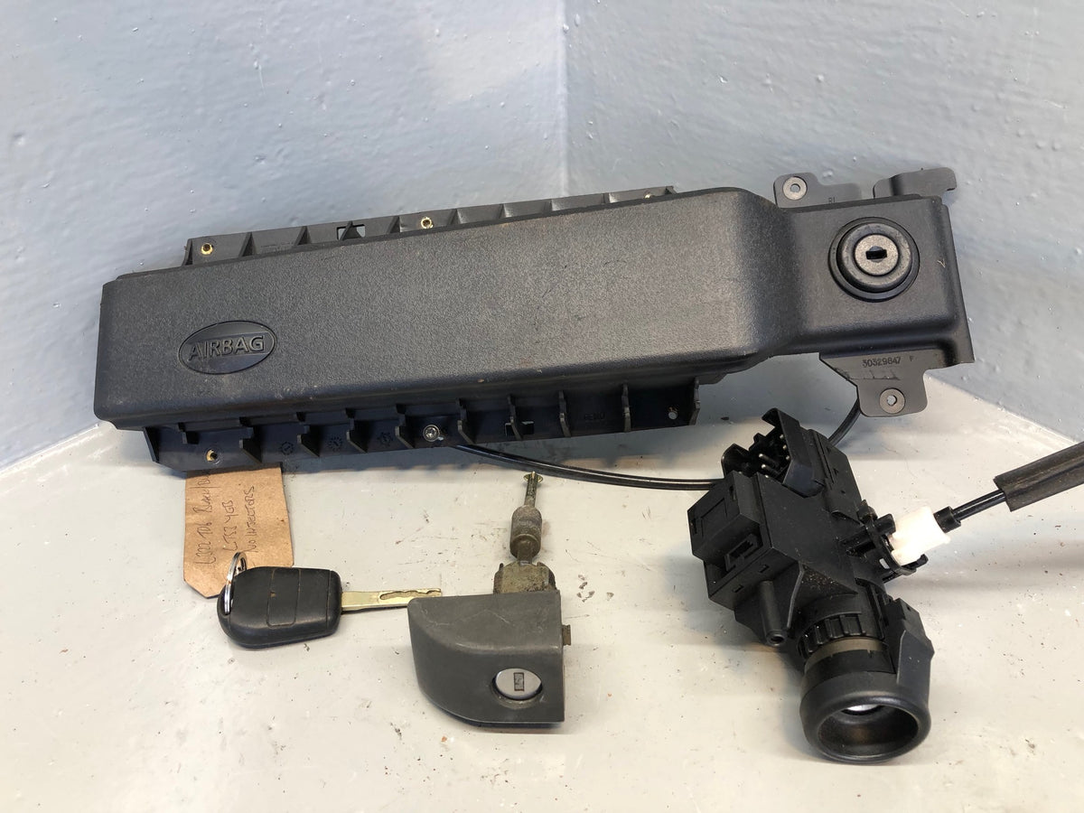 Range Rover L322 Ignition Barrel with Key Lock Set TD6 2002 to 2006 R19095
