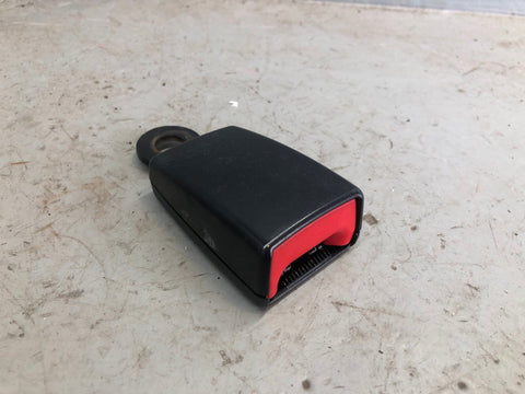 Discovery 4 Seat Belt Buckle Clasp Near Side Rear Land Rover 2009 to 2016 Type 1