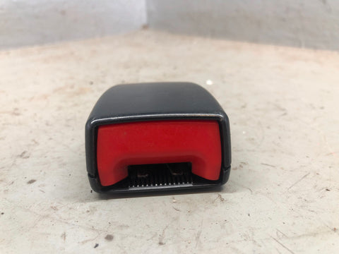 Discovery 4 Seat Belt Buckle Clasp Near Side Rear Land Rover 2009 to 2016 Type 1
