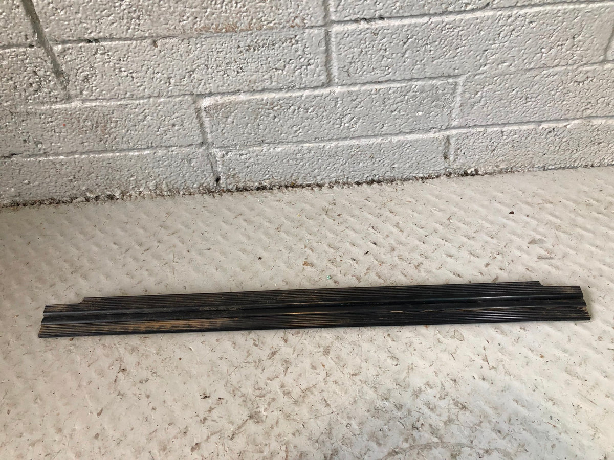 Discovery 2 Sill Trim Interior Off Side Front Land Rover 1998 to 2004 R19026