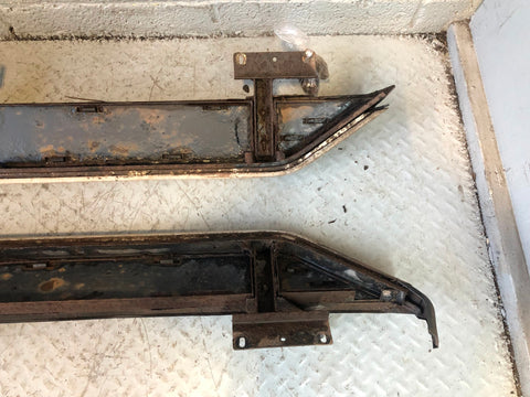 Discovery 3 4 Side Steps Pair Of Black Land Rover 2004 to 2014 L05125
