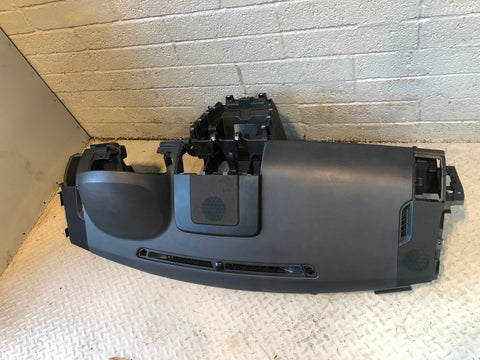 Freelander 2 Dashboard with Airbag Black Land Rover 2006 to 2014 R09125