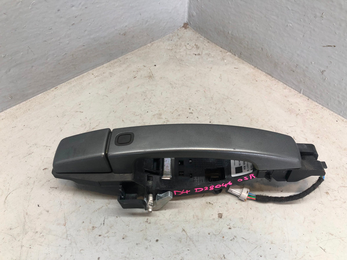 Discovery 4 External Keyless Door Handle Off Side Rear Land Rover 2009 to 2014