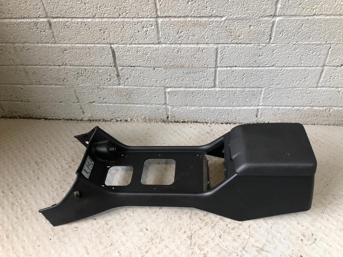 Discovery 2 Centre Console Black Manual Land Rover 1998 to 2004 R19026
