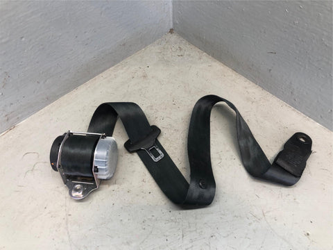 Discovery 4 Seat Belt Centre Rear in Black Land Rover 2009 to 2013 Type 1