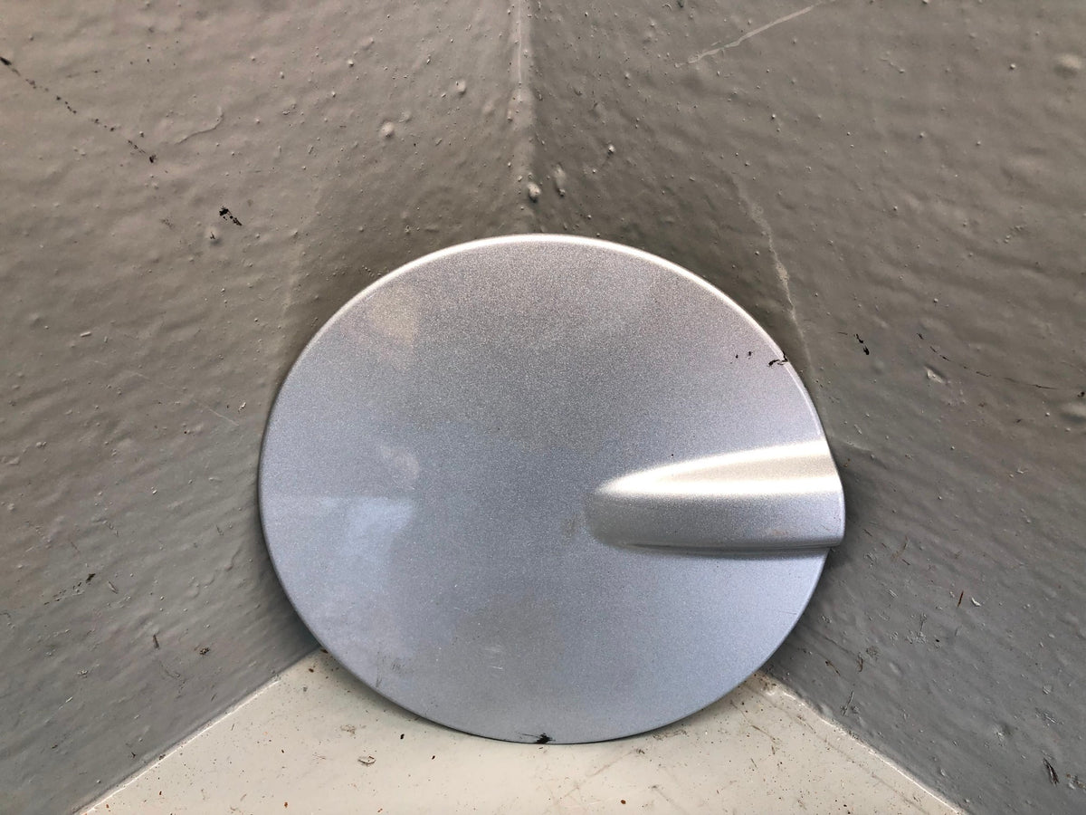 Freelander 2 Fuel Filler Flap Cover Indus Silver Land Rover 2006 to 2011