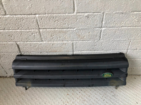 Discovery 2 Front Grille Facelift Land Rover Black 2002 to 2004 R19026