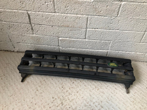 Discovery 2 Front Grille Facelift Land Rover Black 2002 to 2004 R19026