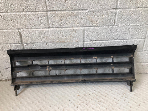 Discovery 2 Front Grille Facelift Land Rover Black 2002 to 2004 R19026