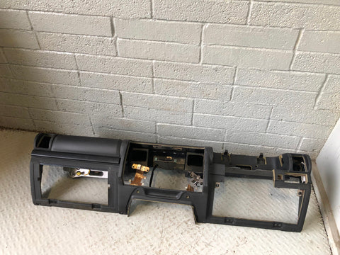 Discovery 2 Dashboard Complete Facelift in Black 2002 to 2004 R19026