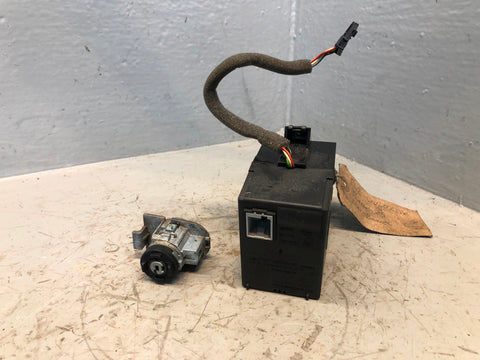 Freelander 2 Ignition Barrel with 2 Key Door Lock Land Rover 2006 to 2015 R09125