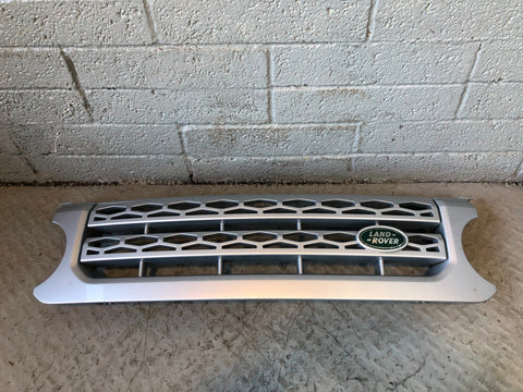 Discovery 4 Grille Front Silver Land Rover 2009 to 2016 L05125