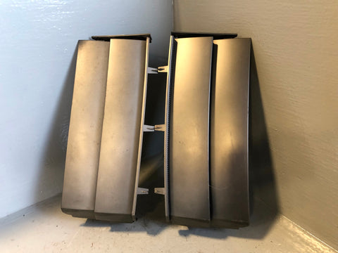 Range Rover L322 Wing Side Grille Vents Standard Grey Pair 2006 to 2013 R17075