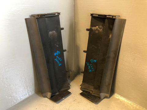 Range Rover L322 Wing Side Grille Vents Standard Grey Pair 2006 to 2013 R17075