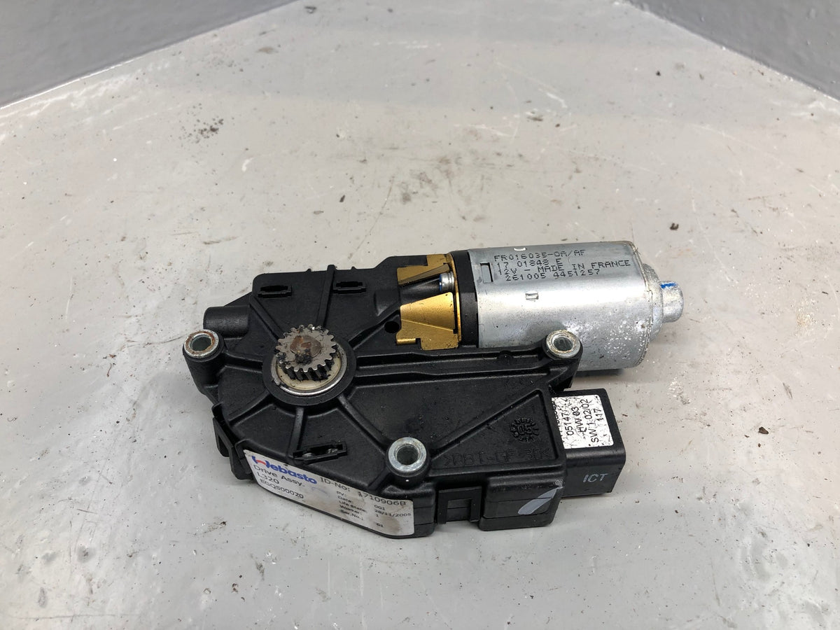 Range Rover Sport Electric Sunroof Motor EGQ500020 2005 to 2009