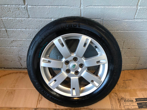 Discovery 4 Alloy Wheels and Tyres 255/55R19 Set of x 4 Land Rover L05125