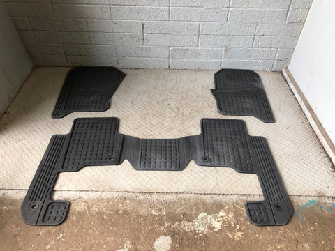 Discovery 4 Floor Mats Rubber Genuine Land Rover 2009 to 2016 D28046