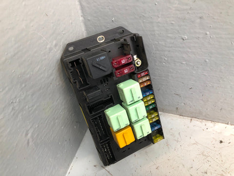 Range Rover L322 Fuse Box YQE000351 TD6 or V8 2002 to 2006