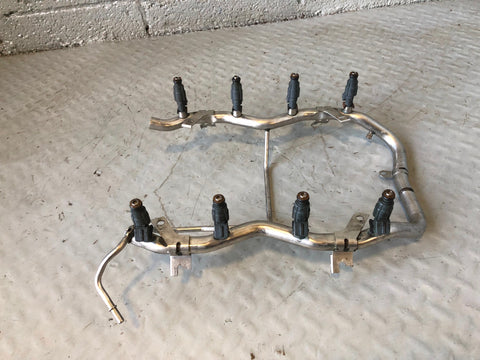 Range Rover L322 Fuel Injector Rail and Injectors 4.4 V8 Petrol 2002 to 2006