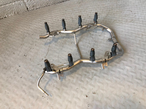 Range Rover L322 Fuel Injector Rail and Injectors 4.4 V8 Petrol 2002 to 2006