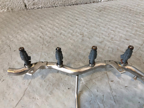 Range Rover L322 Fuel Injector Rail and Injectors 4.4 V8 Petrol 2002 to 2006