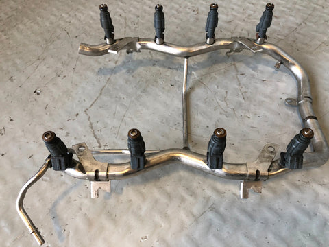 Range Rover L322 Fuel Injector Rail and Injectors 4.4 V8 Petrol 2002 to 2006