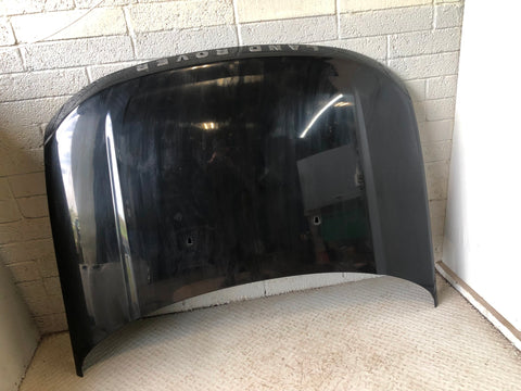 Discovery 4 Bonnet in Santorini Black LRC 820 Land Rover 2009 to 2016 D28046