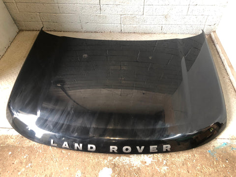 Discovery 4 Bonnet in Santorini Black LRC 820 Land Rover 2009 to 2016 D28046