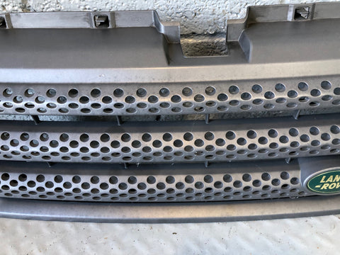Range Rover Sport Front Grille Pre Facelift in Grey L320 2005 to 2009