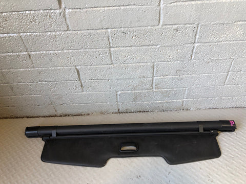 Range Rover Sport Retractable Load Cover in Black L320 2005 to 2013 L19095