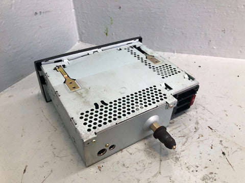 Discovery 2 Stereo Head Unit Radio Cassette XQD000110PUY Land Rover R19026