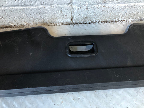 Range Rover Sport Retractable Load Cover in Black L320 2005 to 2013 L19095