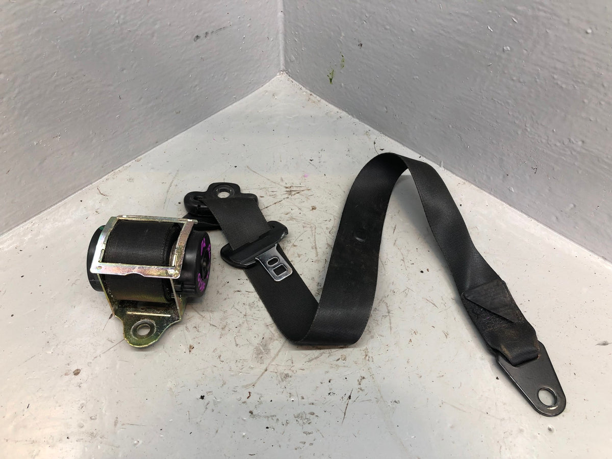 Discovery 2 Seat Belt Assembly Off Side Front in Black Land Rover 1998 to 2004