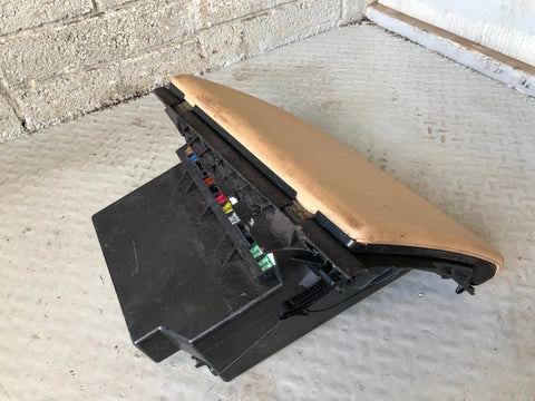 Range Rover L322 Glove Box in Sand Pre-Facelift 2002 to 2006 R17075