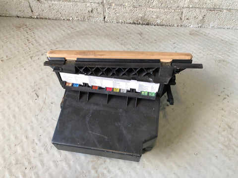 Range Rover L322 Glove Box in Sand Pre-Facelift 2002 to 2006 R17075