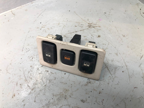 Discovery 2 Sunroof Switches And Housing Land Rover 1998 to 2004