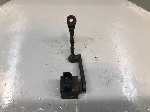 Discovery 3 Ride Height Sensor Front Off Side RQH500061 2004 to 2009