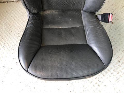 Discovery 2 Seats Black Manual Full Leather x5 Land Rover 1998 to 2004 R19026
