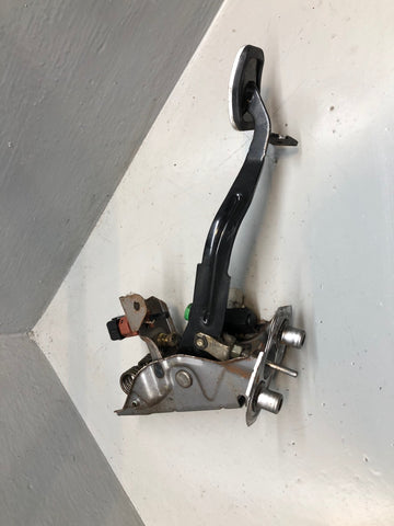 Mazda MX-5 Clutch Pedal Assembly with Switch 2.0 L MK3 NC 2006 to 2014