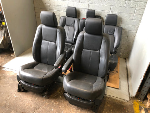 Discovery 4 HSE Seats Leather in Black Land Rover 2014 to 2016 Facelift K19085