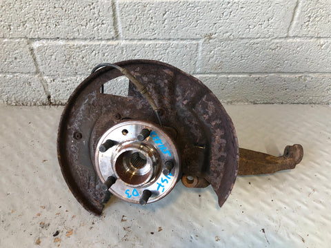 Discovery 3 Hub Near Side Front with ABS Sensor Land Rover 2004 to 2009 K28115