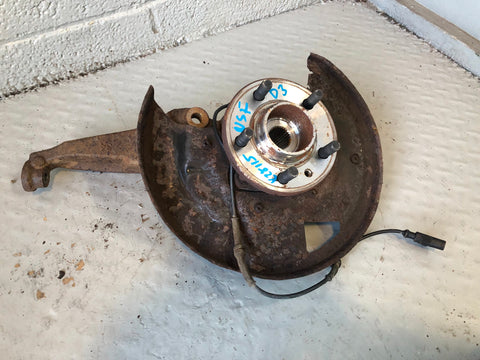 Discovery 3 Hub Near Side Front with ABS Sensor Land Rover 2004 to 2009 K28115