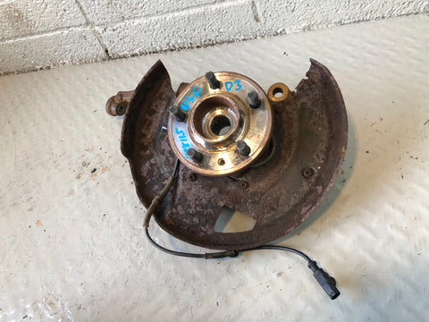 Discovery 3 Hub Near Side Front with ABS Sensor Land Rover 2004 to 2009 K28115
