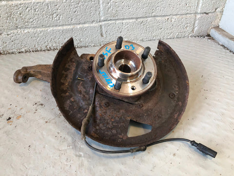 Discovery 3 Hub Near Side Front with ABS Sensor Land Rover 2004 to 2009 K28115