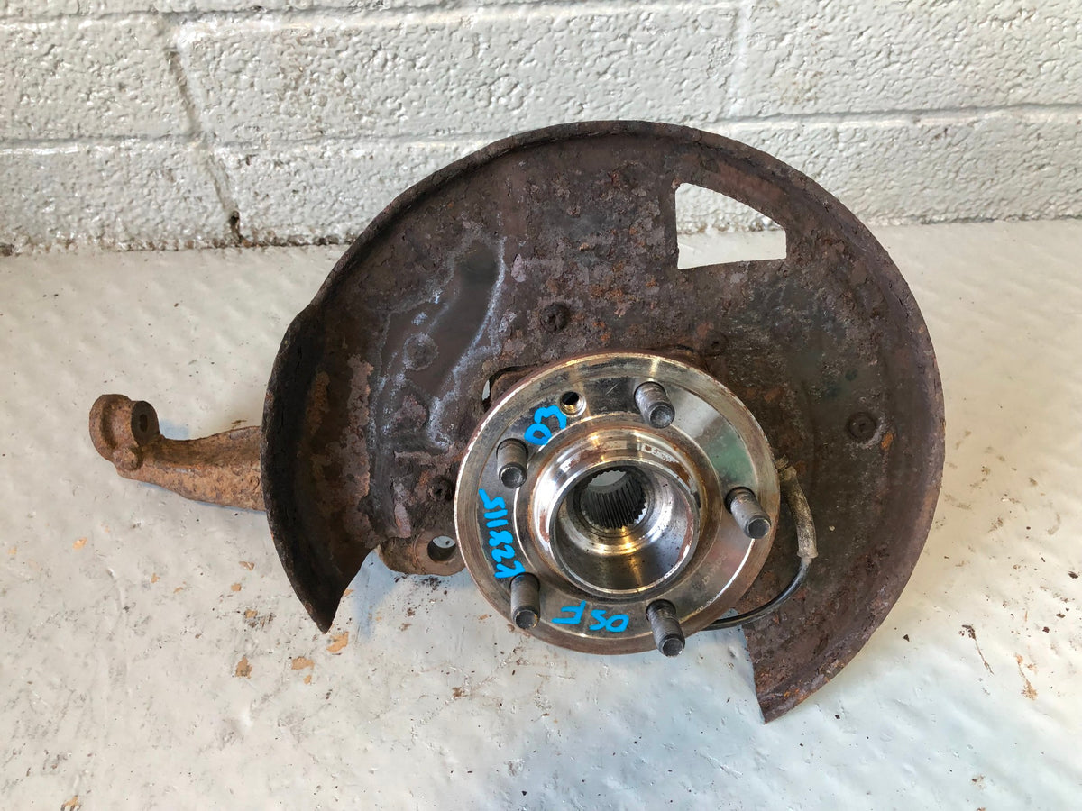 Discovery 3 Hub Off Side Front with ABS Sensor Land Rover 2004 to 2009 K28115