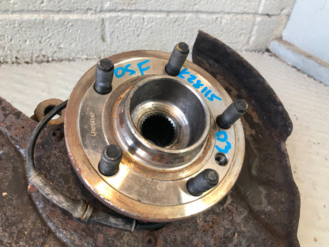 Discovery 3 Hub Off Side Front with ABS Sensor Land Rover 2004 to 2009 K28115