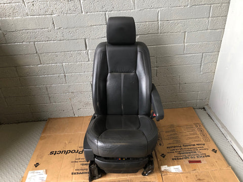 Discovery 4 HSE Seats Leather in Black Land Rover 2014 to 2016 Facelift K19085