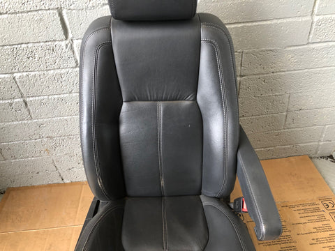 Discovery 4 HSE Seats Leather in Black Land Rover 2014 to 2016 Facelift K19085